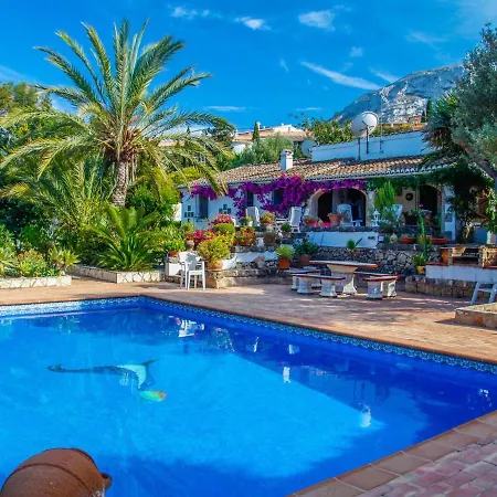 Denia, 3 Dormitorios, 6 Personas - Es-262-9 Вилла Дения